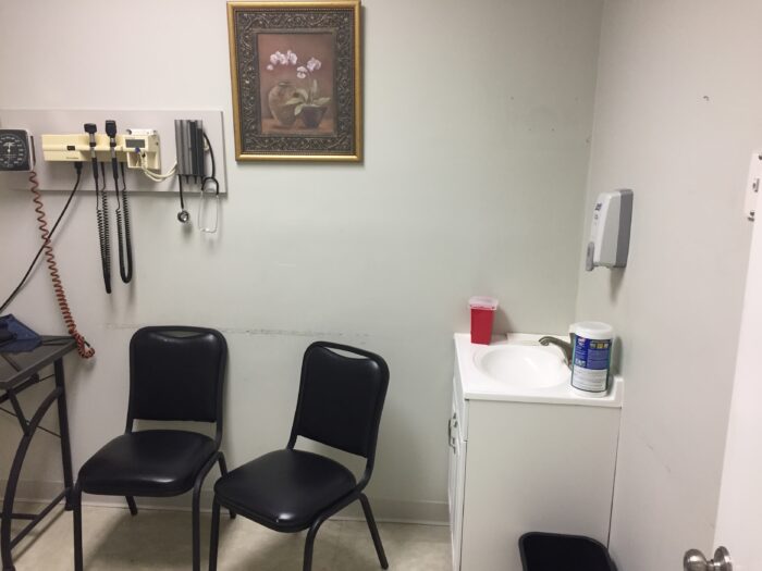 Turn-Key Medical Office Space For Rent in Edgewater