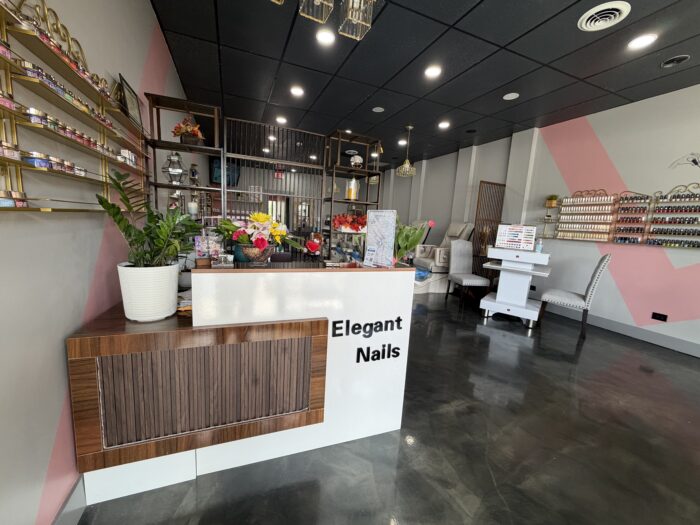 For Lease: Second Generation Nail Salon in Skokie