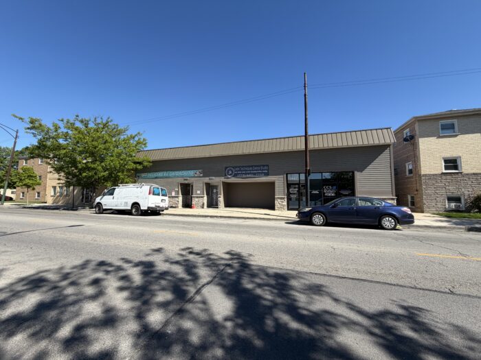 For Sale: 8,600 SF Retail/Office with 75’ of Frontage on Montrose