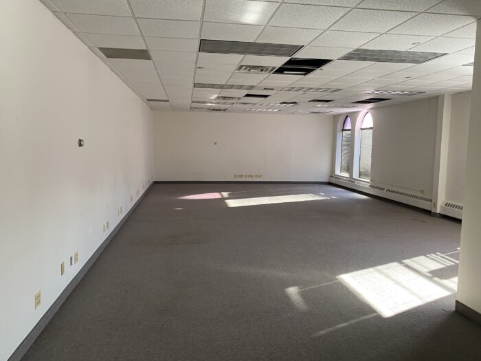 2-Story Office Building in Prime Location in Oak Brook