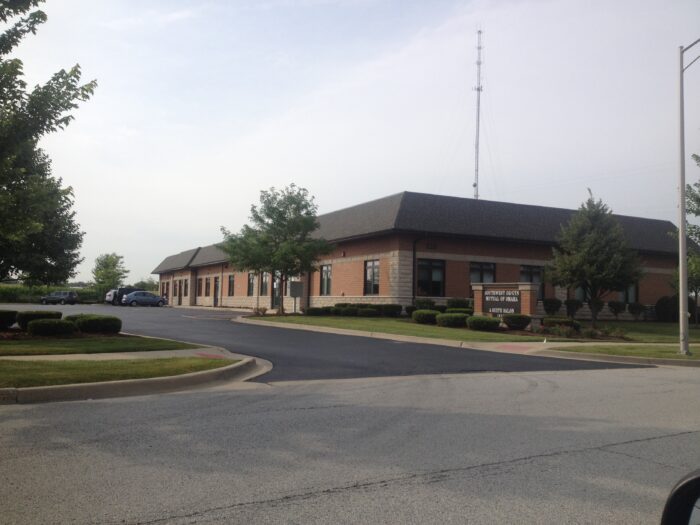 100% Leased Commercial Condos in Mokena at 9.1% Cap