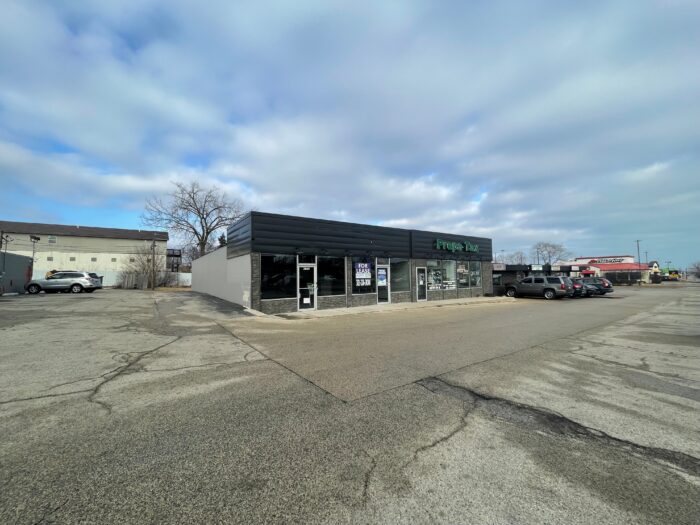 For Lease: Retail Storefront on Heavily-Trafficked IL-Route 120
