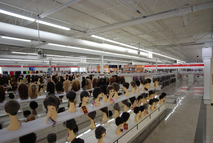 19,550 SF Highly Visible Retail Showroom on Stony Island