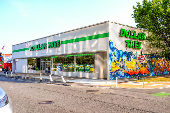 10,739 SF Retail Property in  Logan Square on Milwaukee Ave.