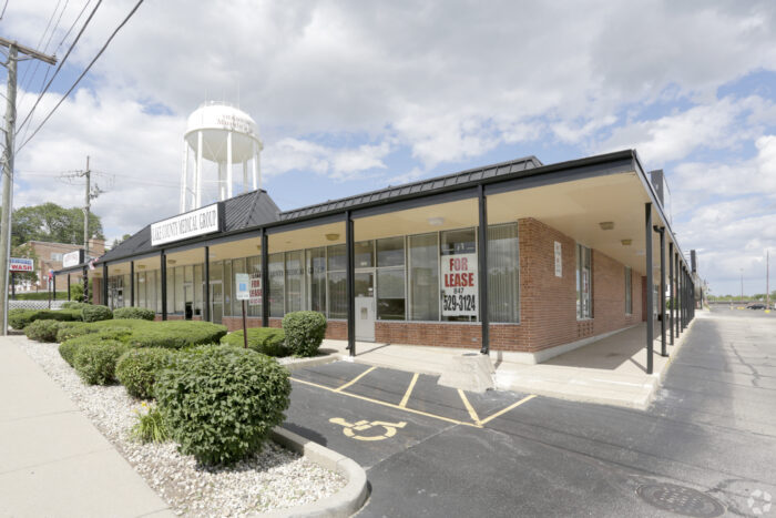 Prime Downtown Mundelein Retail/Office For Lease