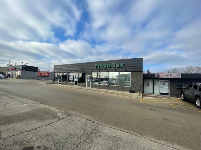 For Lease: Retail Storefront on Heavily-Trafficked IL-Route 120
