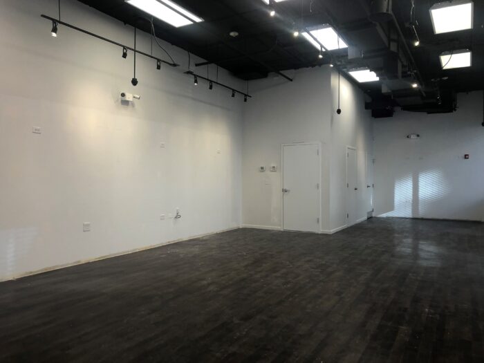 Prime River North Retail/ Office For Lease