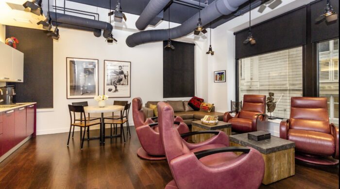 Priced to Sell – Spacious, Well-Appointed Live/Work Condominium | Prime East Loop Location