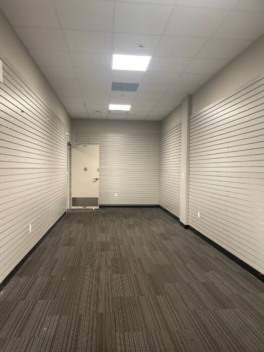 For Sale or Lease: Freestanding Retail Storefront in Joliet, IL