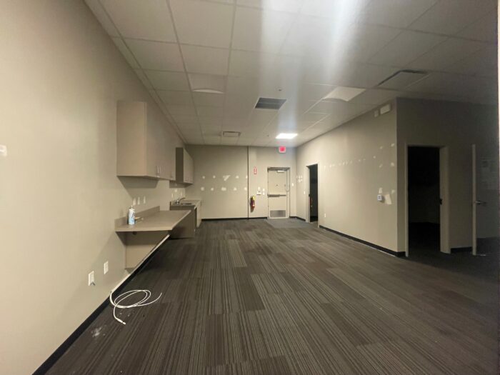 For Sale or Lease: Freestanding Retail Storefront in Joliet, IL