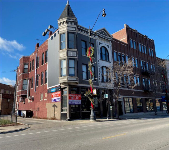 AUCTION: Lincoln Park Mixed-Use Property on Lincoln Avenue
