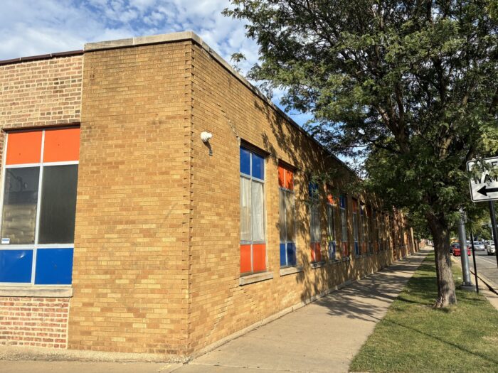 For Sale: Industrial Warehouse On Grand Ave in Belmont-Cragin