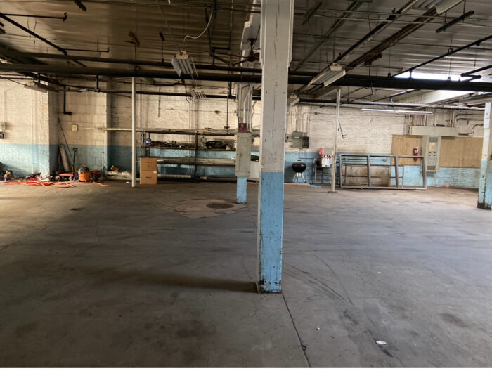 For Sale: Industrial Warehouse On Grand Ave in Belmont-Cragin